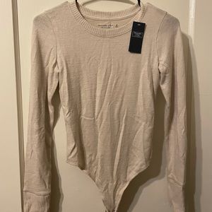 NWT Abercrombie & Fitch Long Sleeve Cozy Crewneck Bodysuit